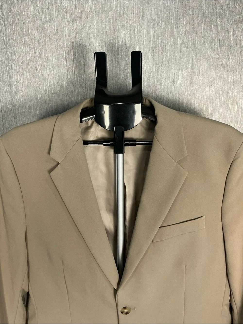 Zara Men's Beige Two-Piece Suit - Blazer & Trousers